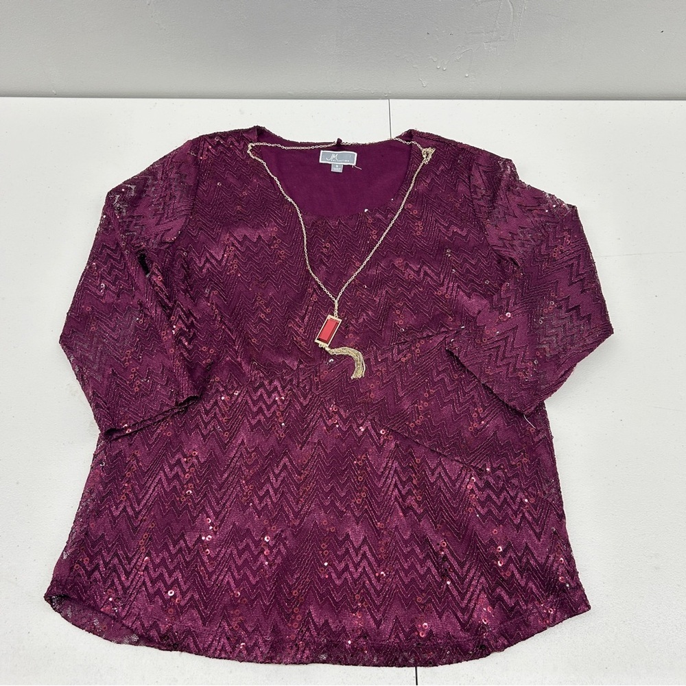 JM Collection Red and Purple 3/4 Sleeve Blouse with charm necklace size small